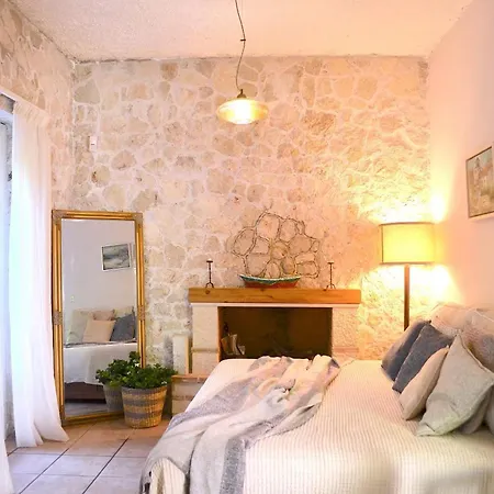 公寓 Katouna Home Lefkada *