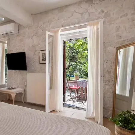 公寓 Katouna Home Lefkada