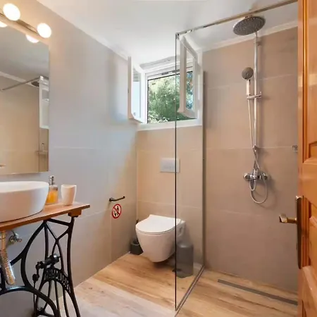 Katouna Home Lefkada 公寓 *